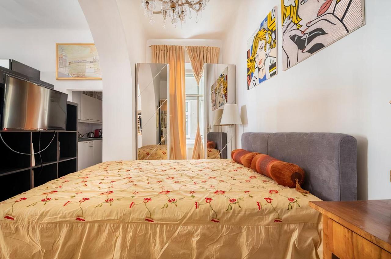 Ferienwohnung Imperial Gem . Flamboyant Studio . Heart Of Wien Exterior foto